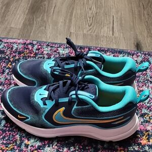 Nike Kids Navy and Aqua Sneakers